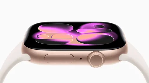 Apple Watch Series 11 in Rose Gold