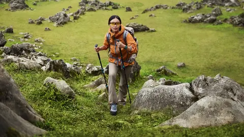 Huawei Watch Fit 4 worn during hiking