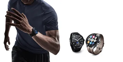 Xiaomi Watch 2 Pro lifestyle shot with runner